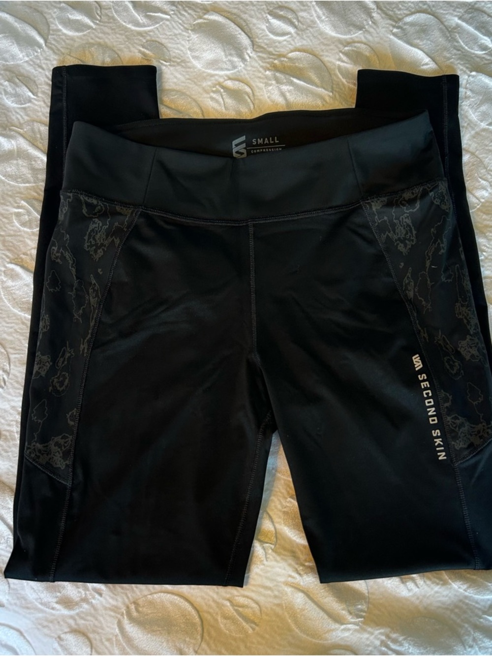 Second Skin Overalls Black Athletic Leggings with Subtle Gray Pattern